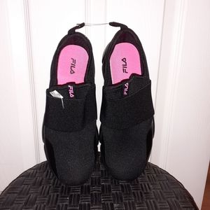 FILA- Slide On Sneakers